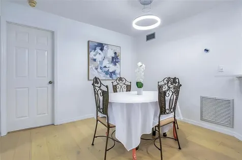 1267 Saint Tropez Circle Orlando FL 32806