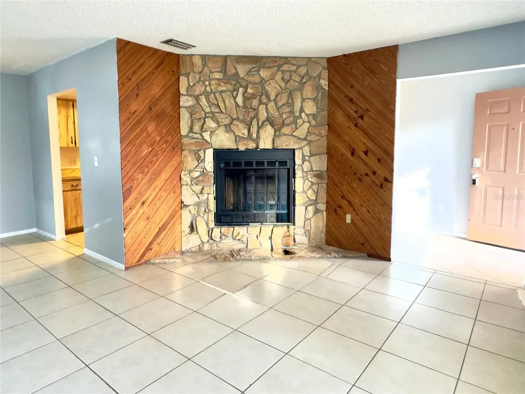 802 Del Prado Drive Kissimmee FL 34758