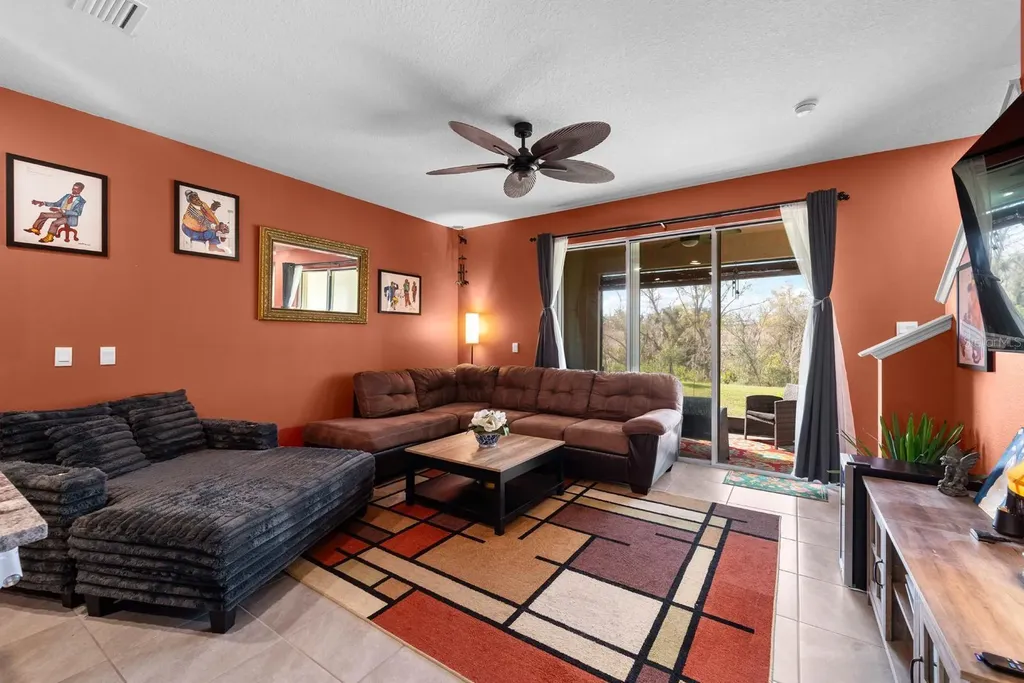 9248 Rock Harbour Way Tampa FL 33637