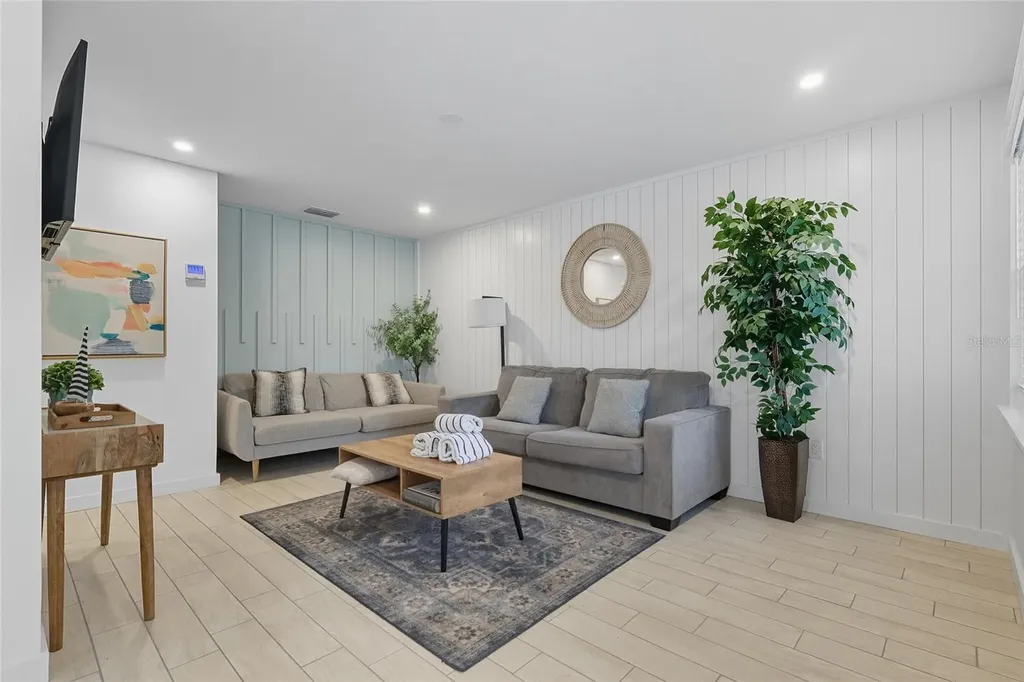 3014 Gulf Drive Holmes Beach FL 34217
