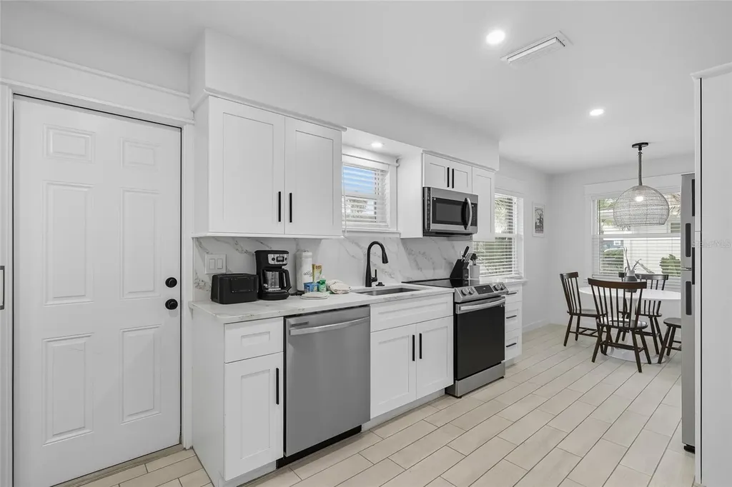 3014 Gulf Drive Holmes Beach FL 34217