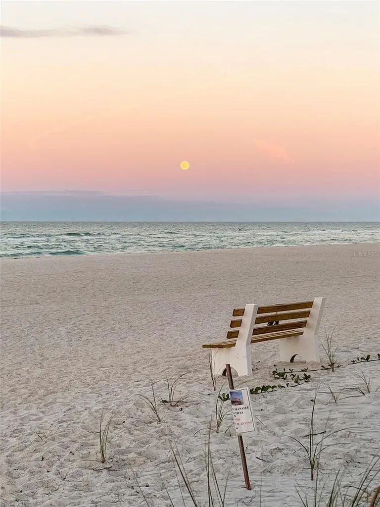 3014 Gulf Drive Holmes Beach FL 34217