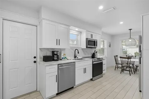3014 Gulf Drive Holmes Beach FL 34217