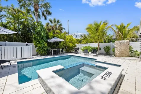3014 Gulf Drive Holmes Beach FL 34217