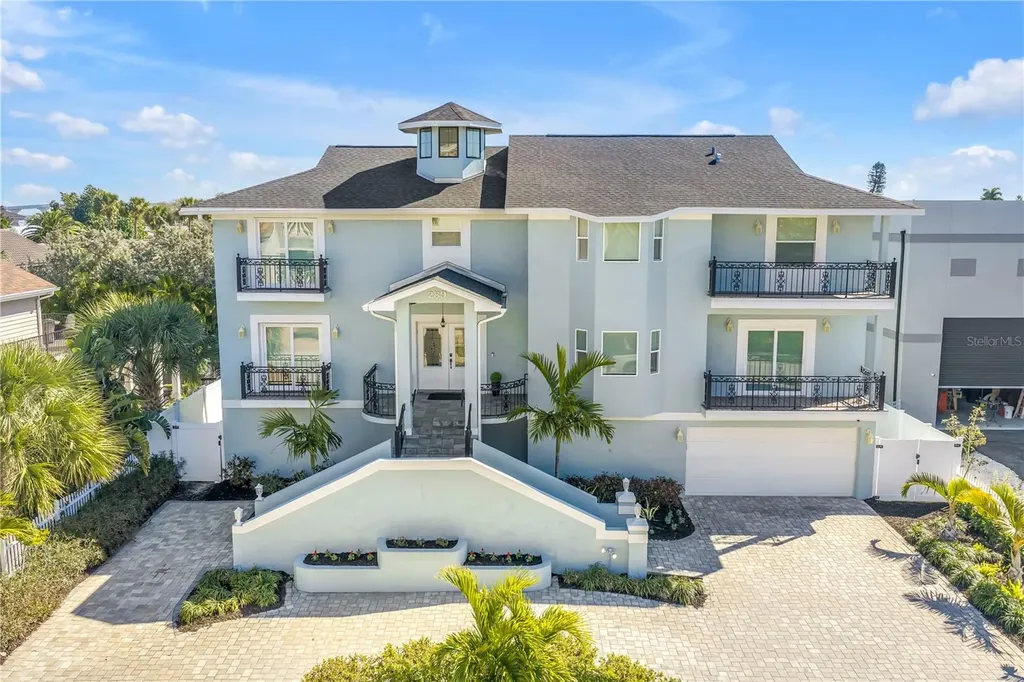289 8th Avenue N Tierra Verde FL 33715