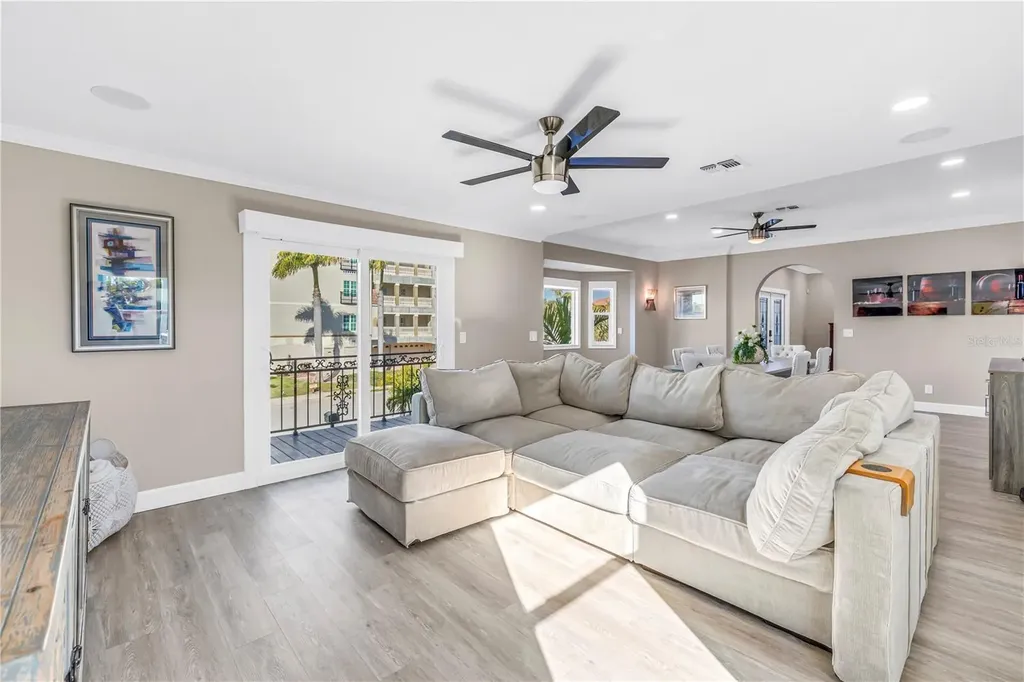289 8th Avenue N Tierra Verde FL 33715