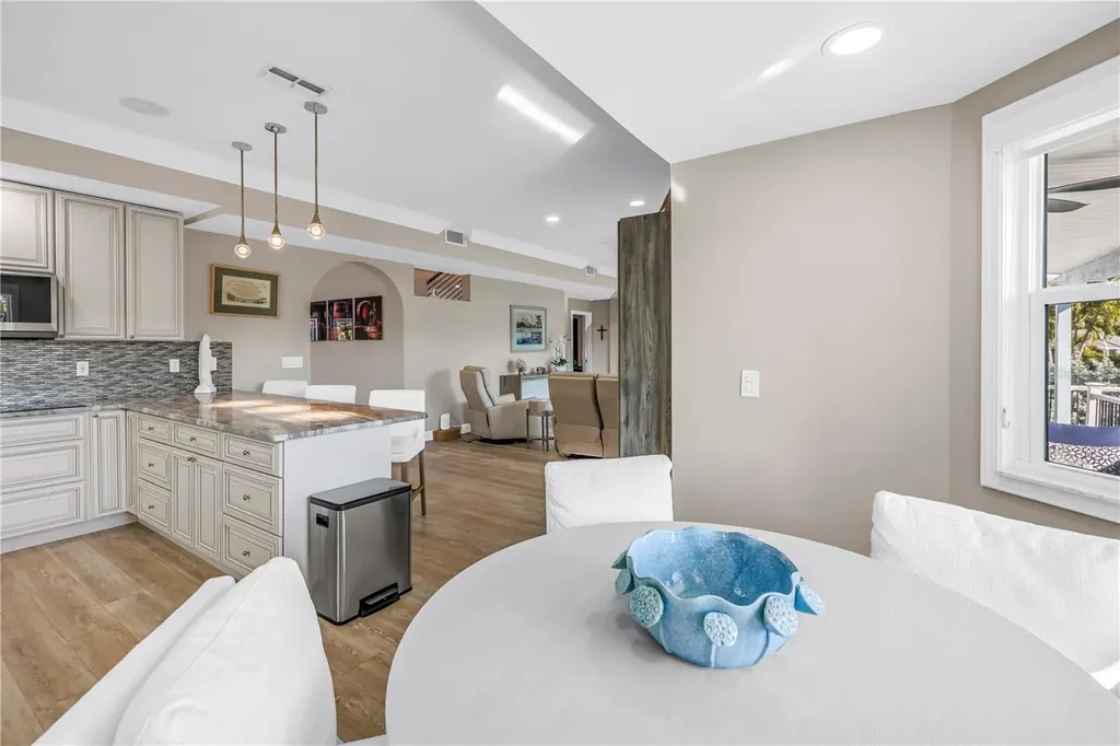 289 8th Avenue N Tierra Verde FL 33715