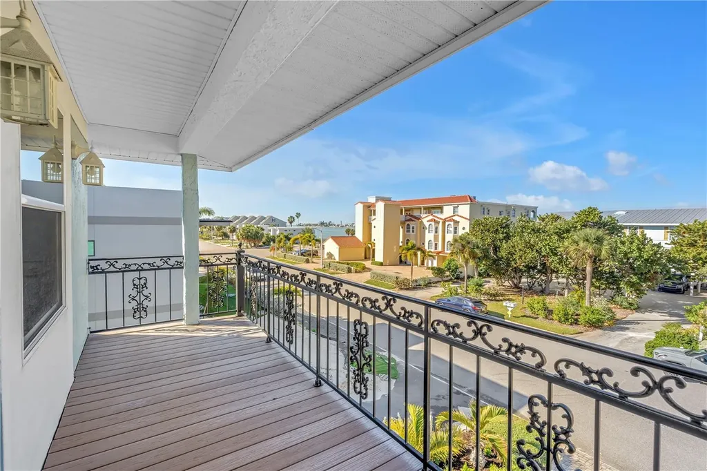 289 8th Avenue N Tierra Verde FL 33715