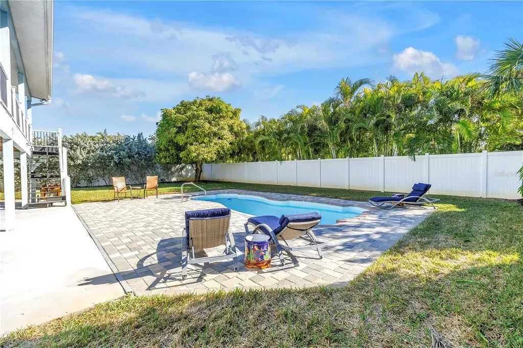 289 8th Avenue N Tierra Verde FL 33715