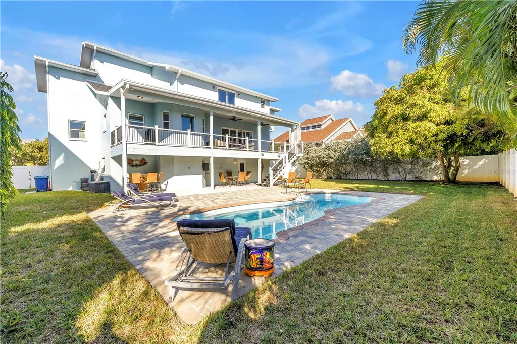 289 8th Avenue N Tierra Verde FL 33715