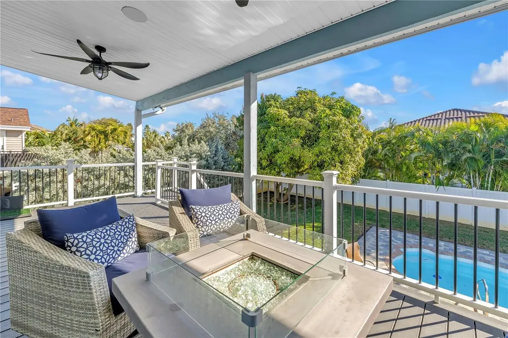 289 8th Avenue N Tierra Verde FL 33715