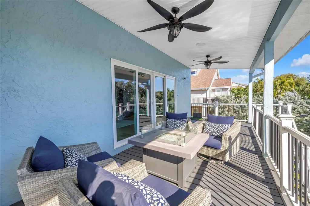 289 8th Avenue N Tierra Verde FL 33715