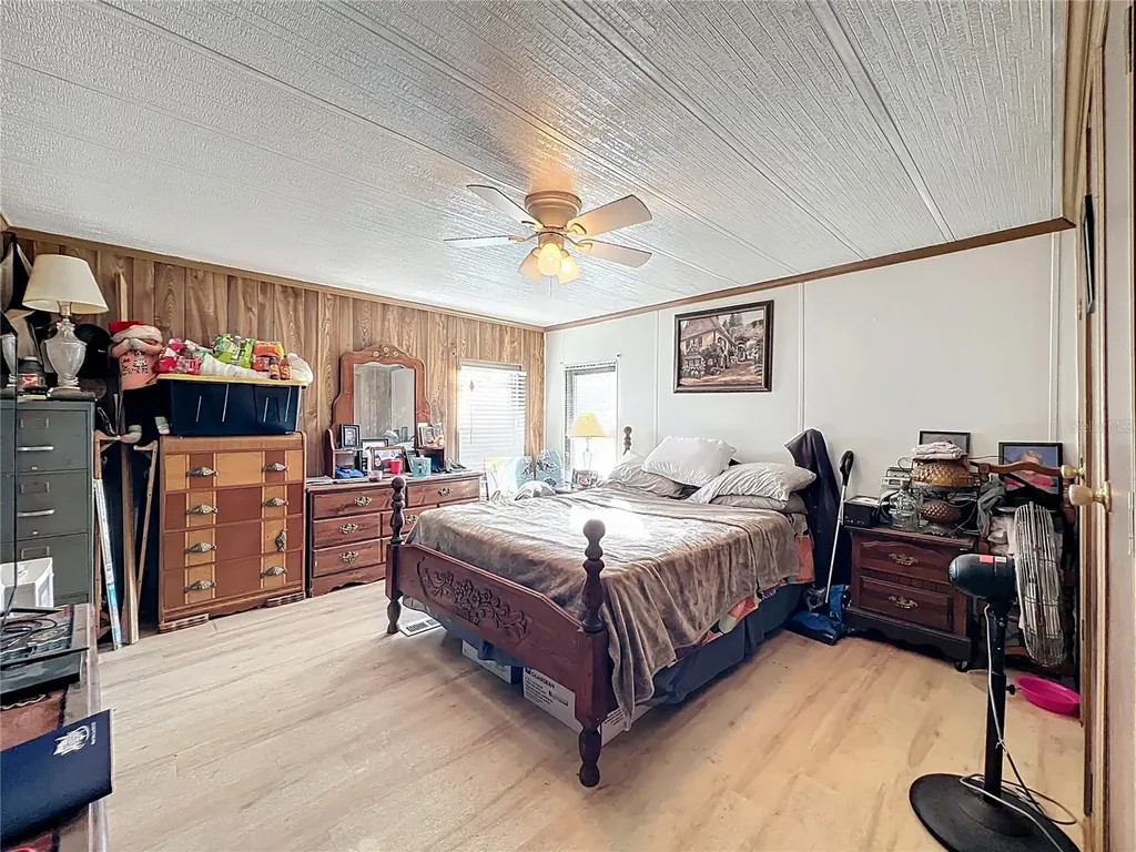 45797 Ohio Street Paisley FL 32767