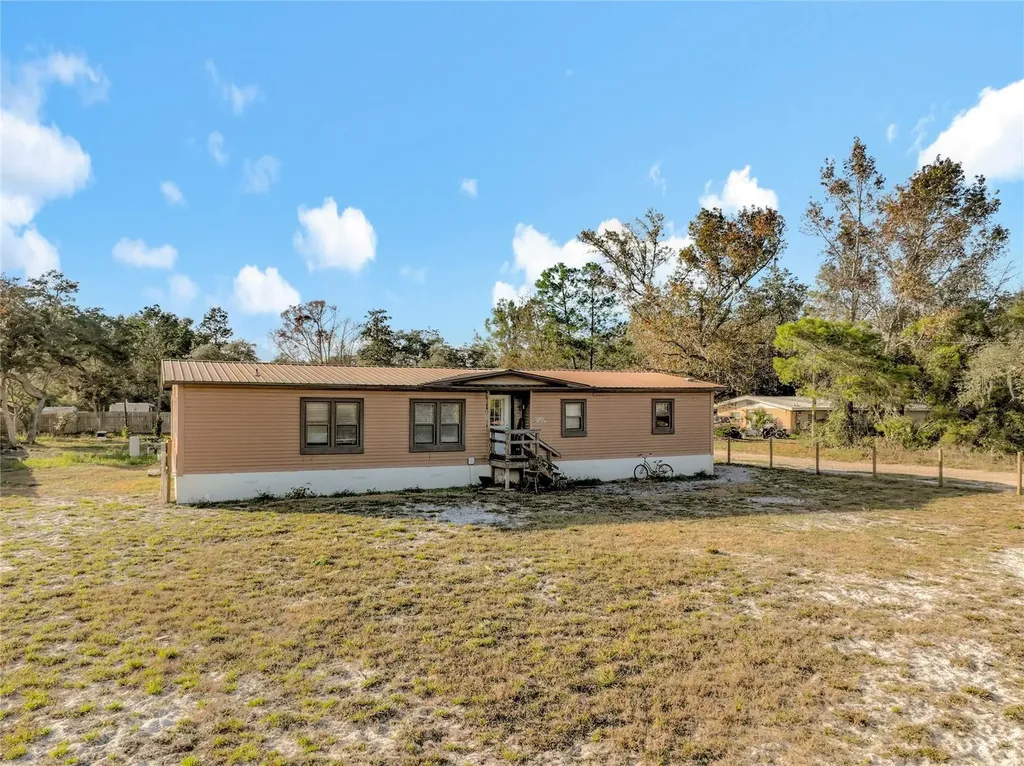 45797 Ohio Street Paisley FL 32767