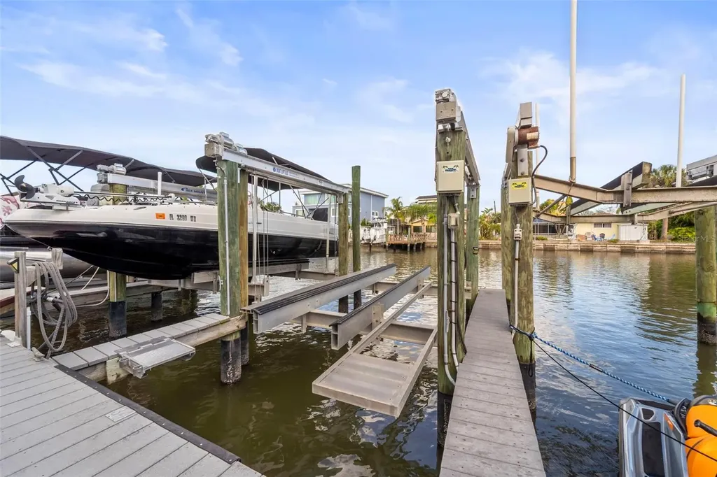 2385 Hanover Drive Dunedin FL 34698