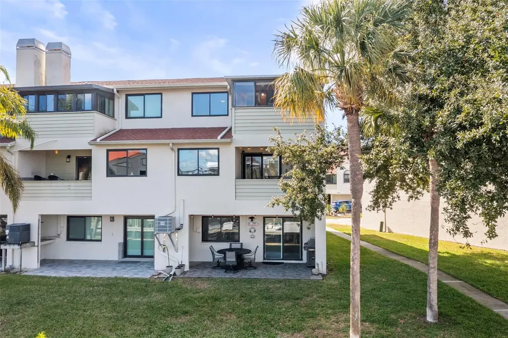 2385 Hanover Drive Dunedin FL 34698