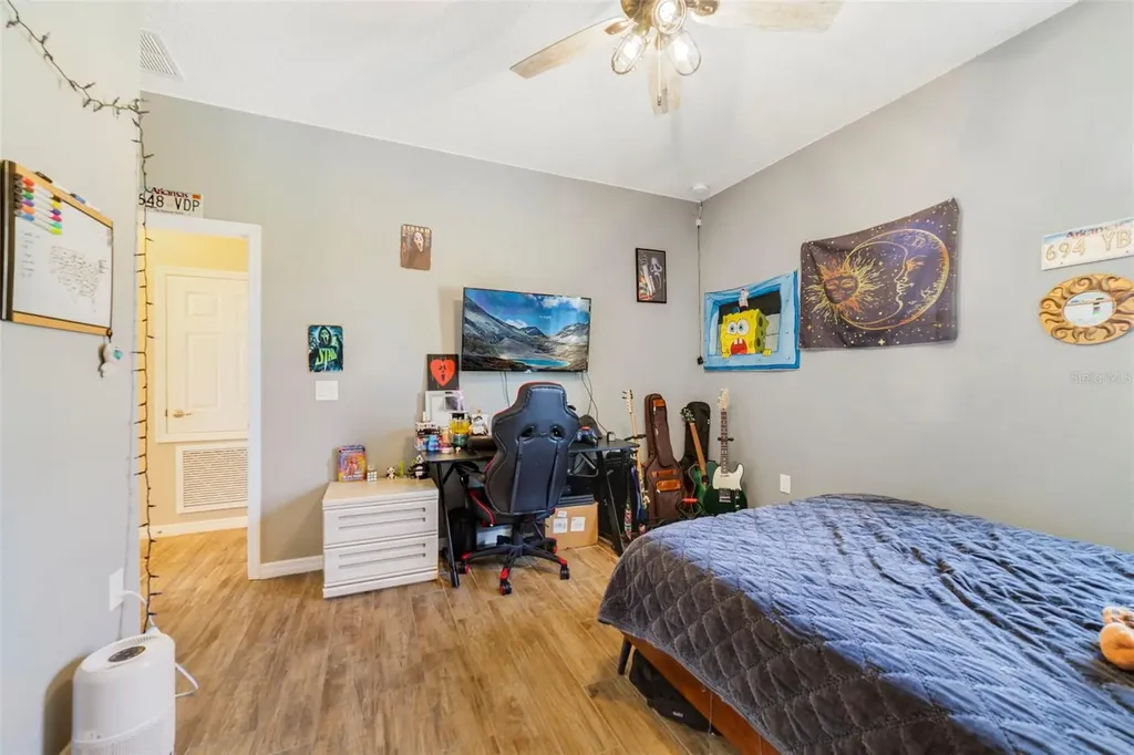 2390 Jernigan Loop Kissimmee FL 34746