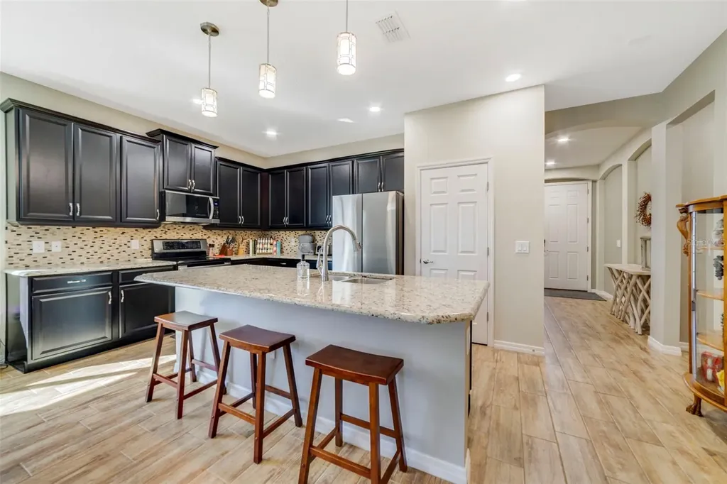 2390 Jernigan Loop Kissimmee FL 34746