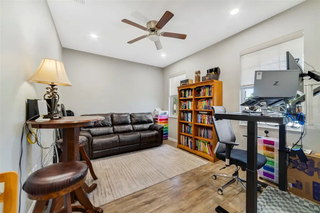 2390 Jernigan Loop Kissimmee FL 34746