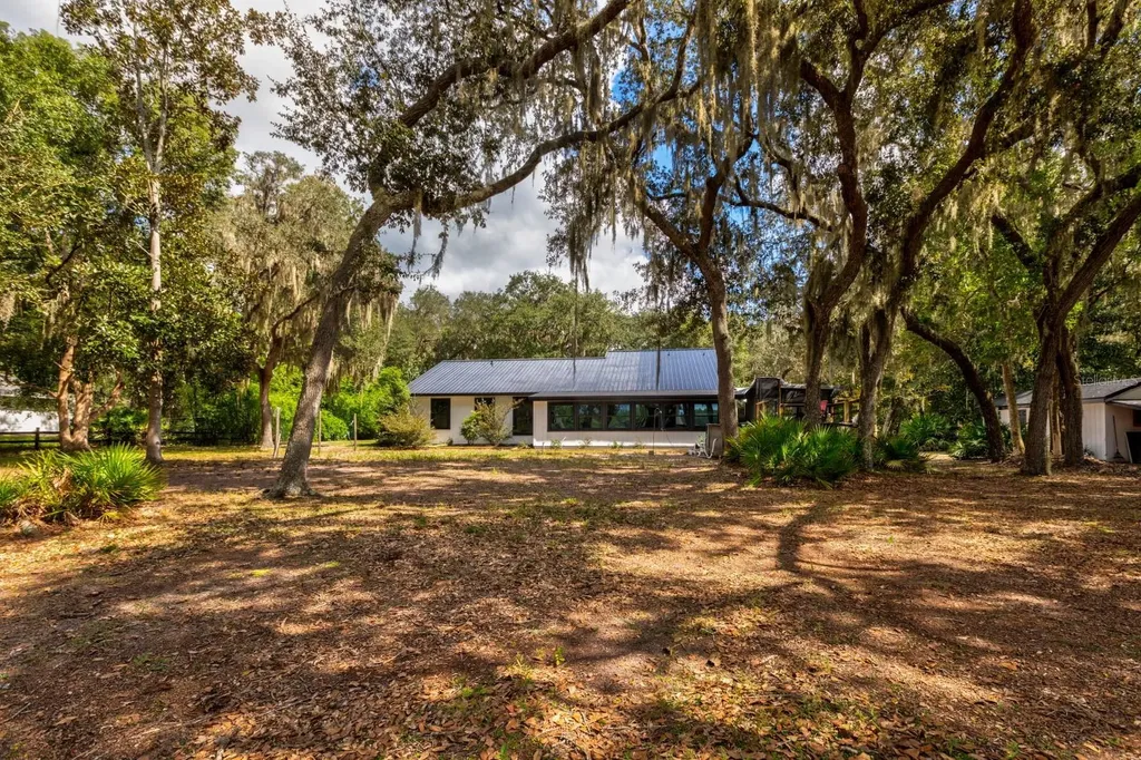 16758 SE 181st Terrace Weirsdale FL 32195