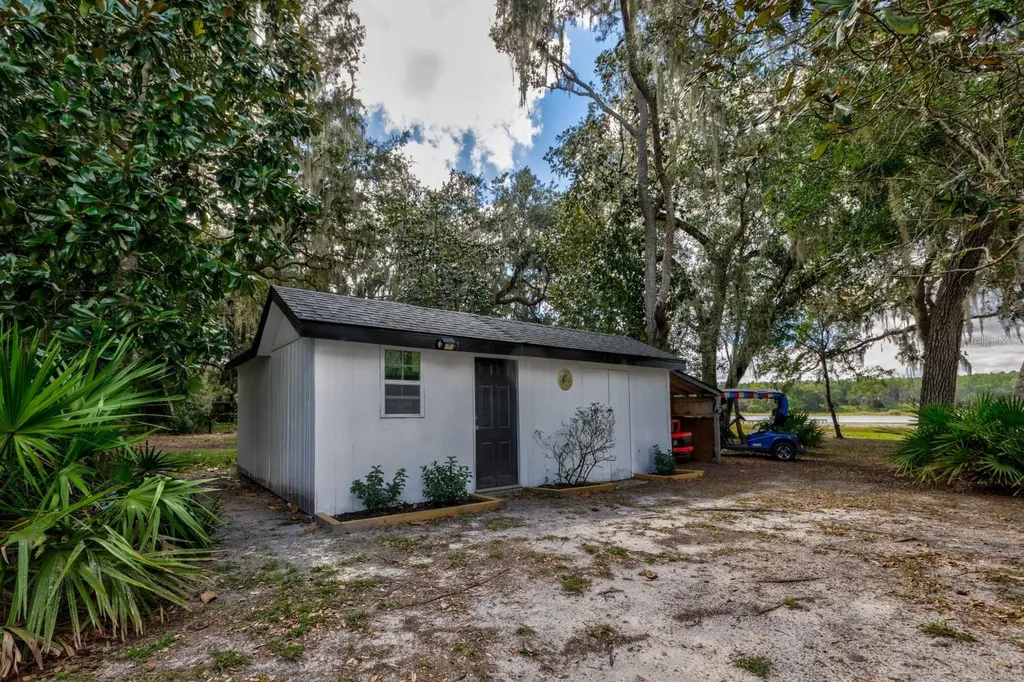 16758 SE 181st Terrace Weirsdale FL 32195