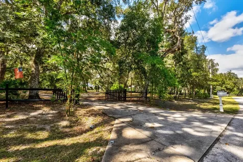 16758 SE 181st Terrace Weirsdale FL 32195