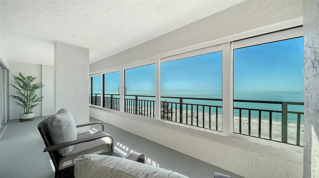 20 Whispering Sands Drive Sarasota FL 34242