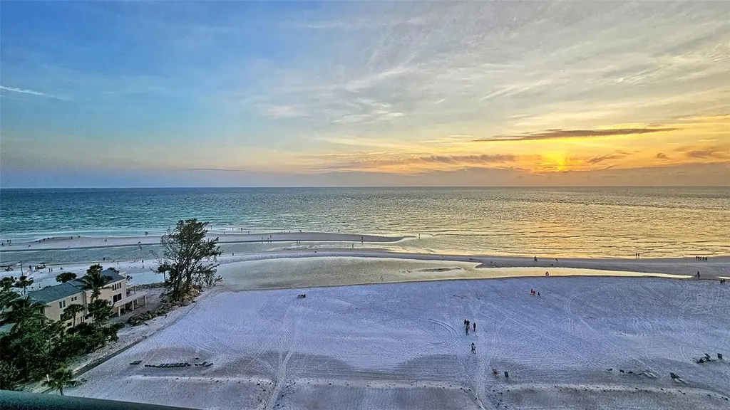 20 Whispering Sands Drive Sarasota FL 34242