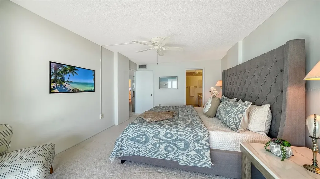 20 Whispering Sands Drive Sarasota FL 34242