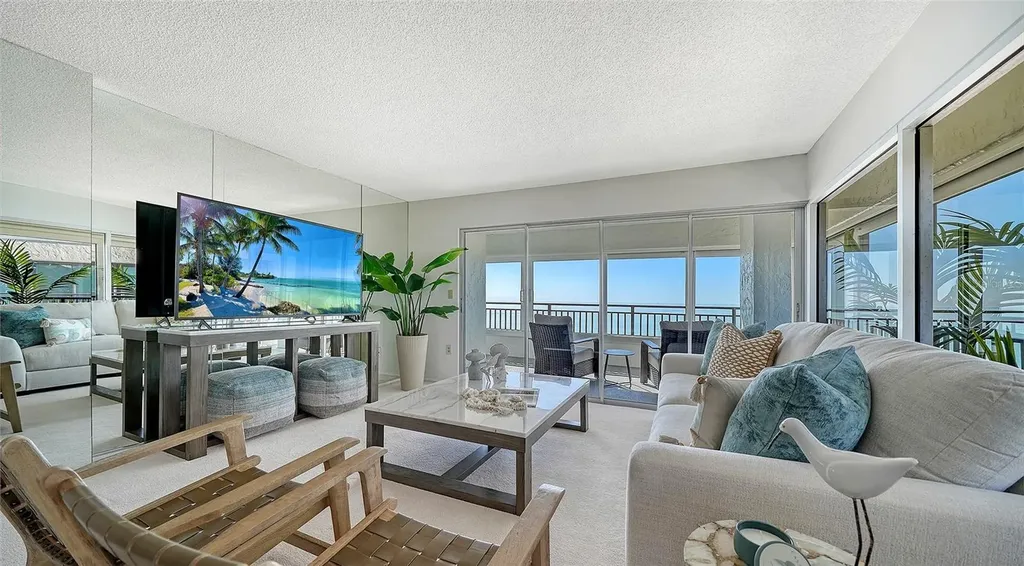 20 Whispering Sands Drive Sarasota FL 34242