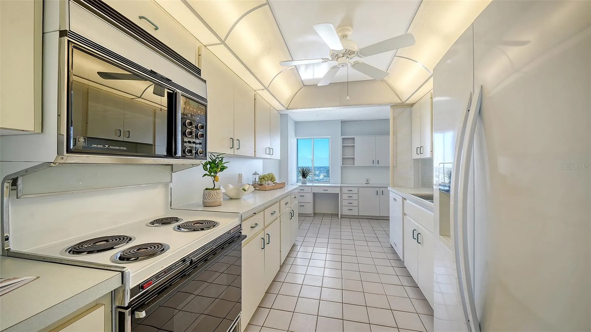 20 Whispering Sands Drive Sarasota FL 34242