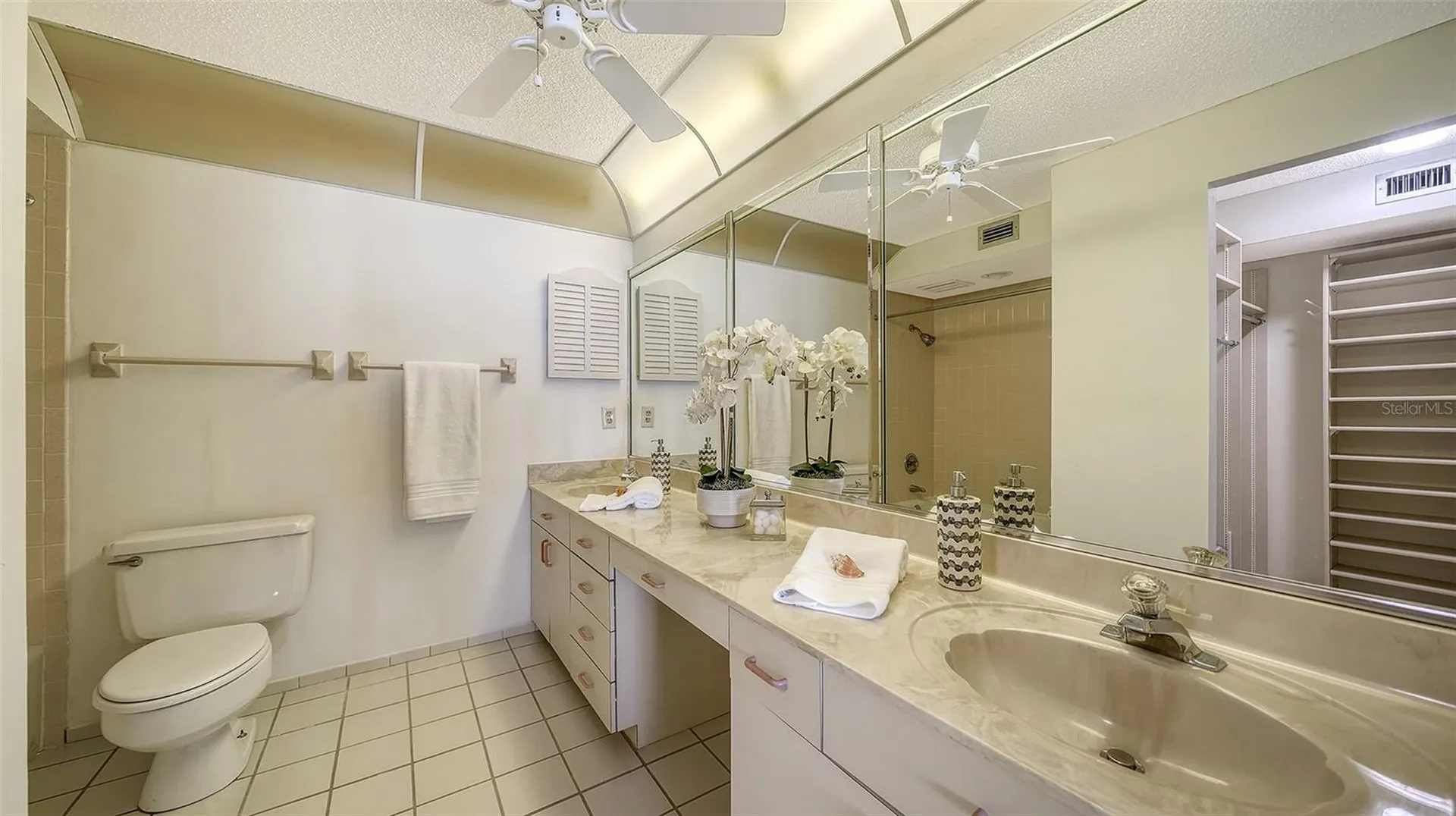 20 Whispering Sands Drive Sarasota FL 34242