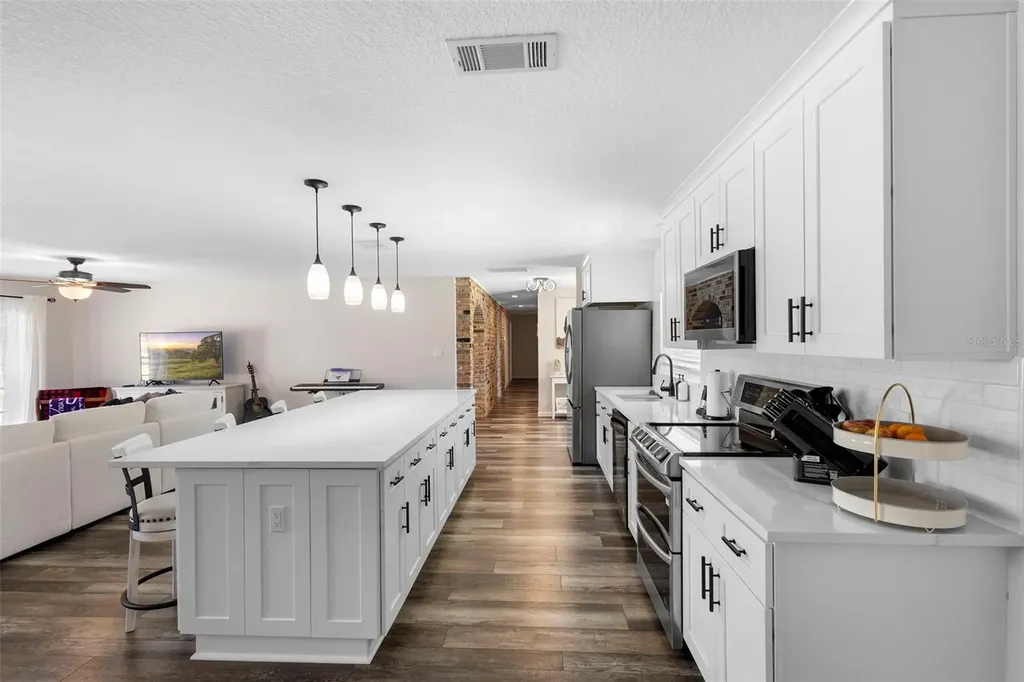 190 N Spring Lake Drive Altamonte Springs FL 32714