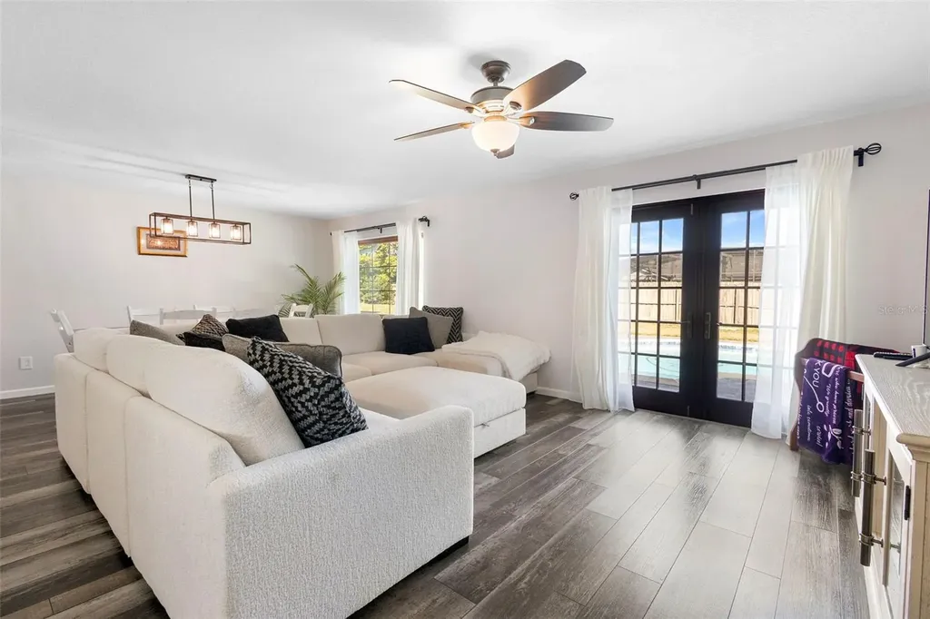 190 N Spring Lake Drive Altamonte Springs FL 32714