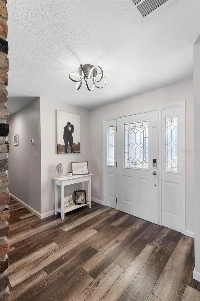 190 N Spring Lake Drive Altamonte Springs FL 32714