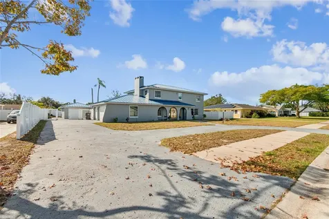 7703 17th Avenue NW Bradenton FL 34209