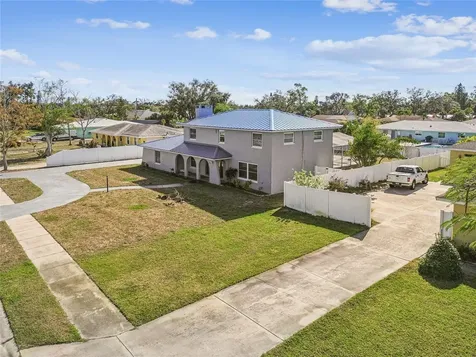 7703 17th Avenue NW Bradenton FL 34209