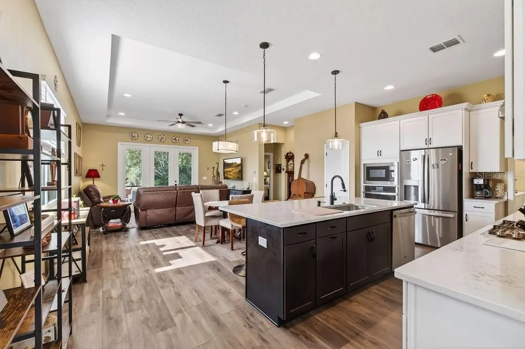 1998 Key Bay Trail Kissimmee FL 34747