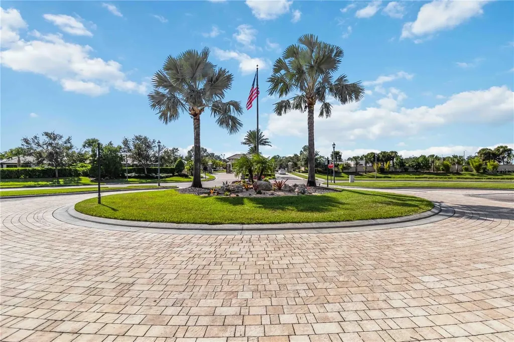 5942 Caspian Tern Drive Sarasota FL 34238