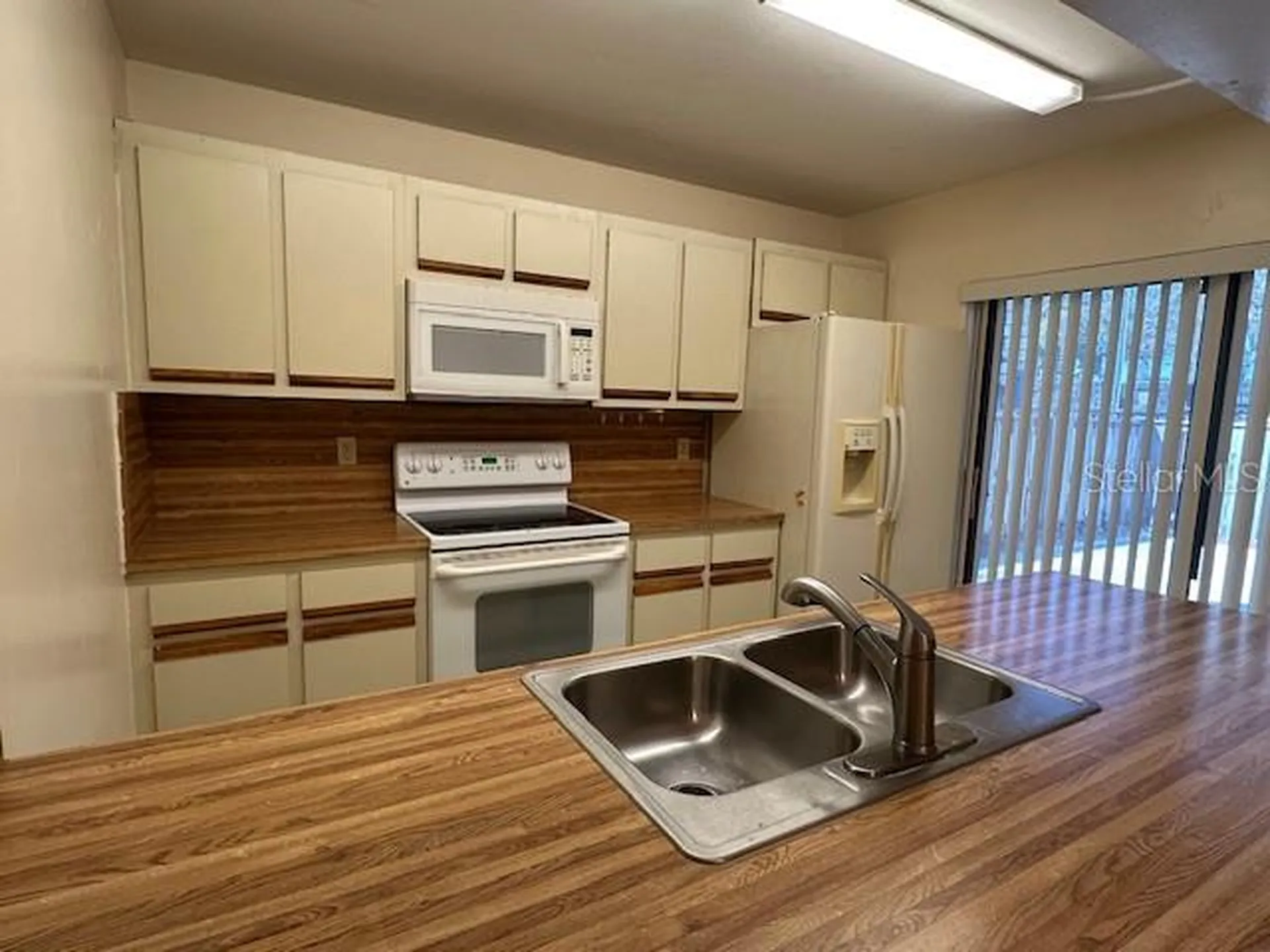 921 Royal Oak Boulevard Leesburg FL 34748