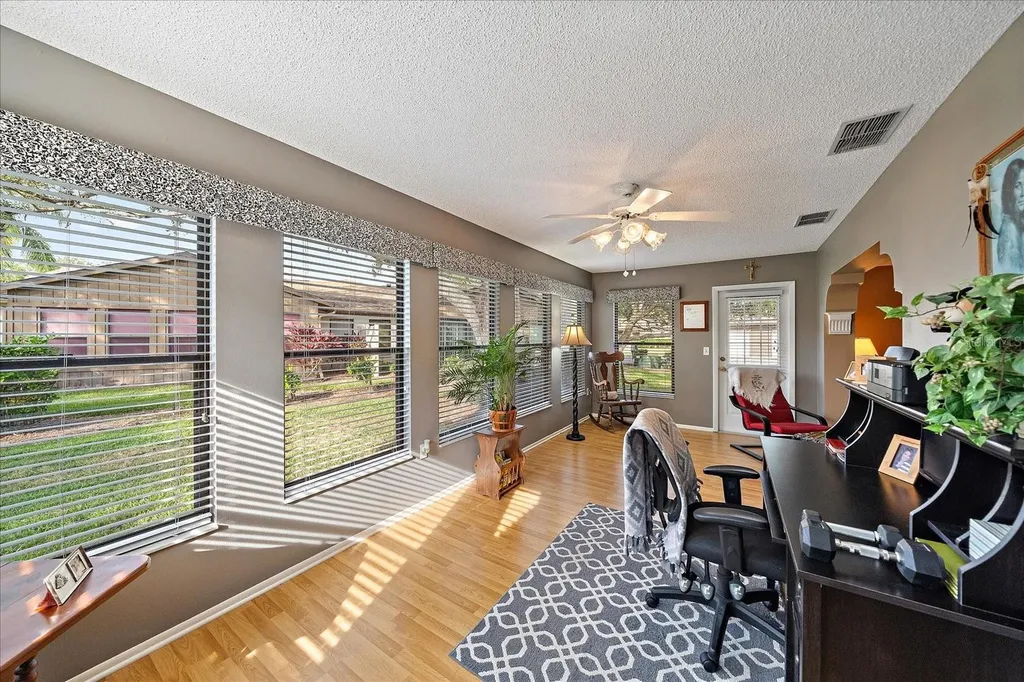 4735 Oak Hill Drive Sarasota FL 34232
