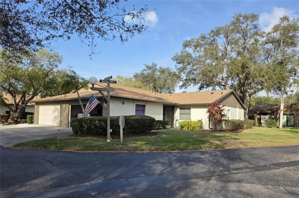 4735 Oak Hill Drive Sarasota FL 34232