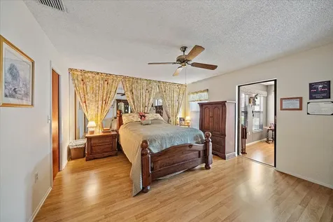 4735 Oak Hill Drive Sarasota FL 34232