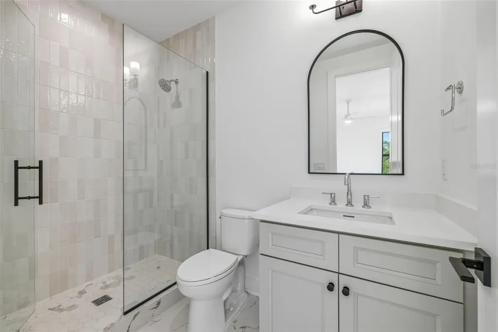 2936 W Rogers Avenue Tampa FL 33611