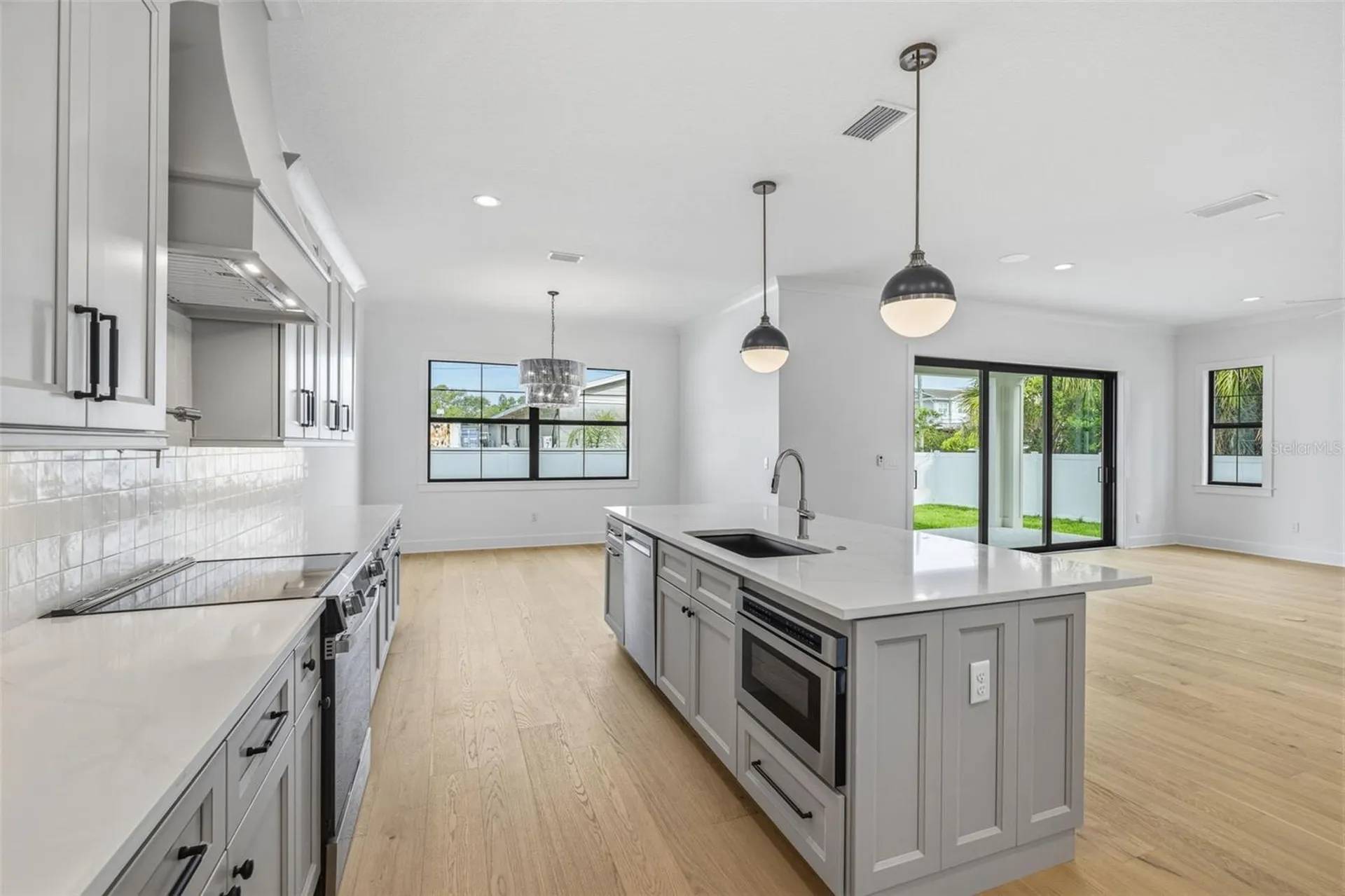 2936 W Rogers Avenue Tampa FL 33611