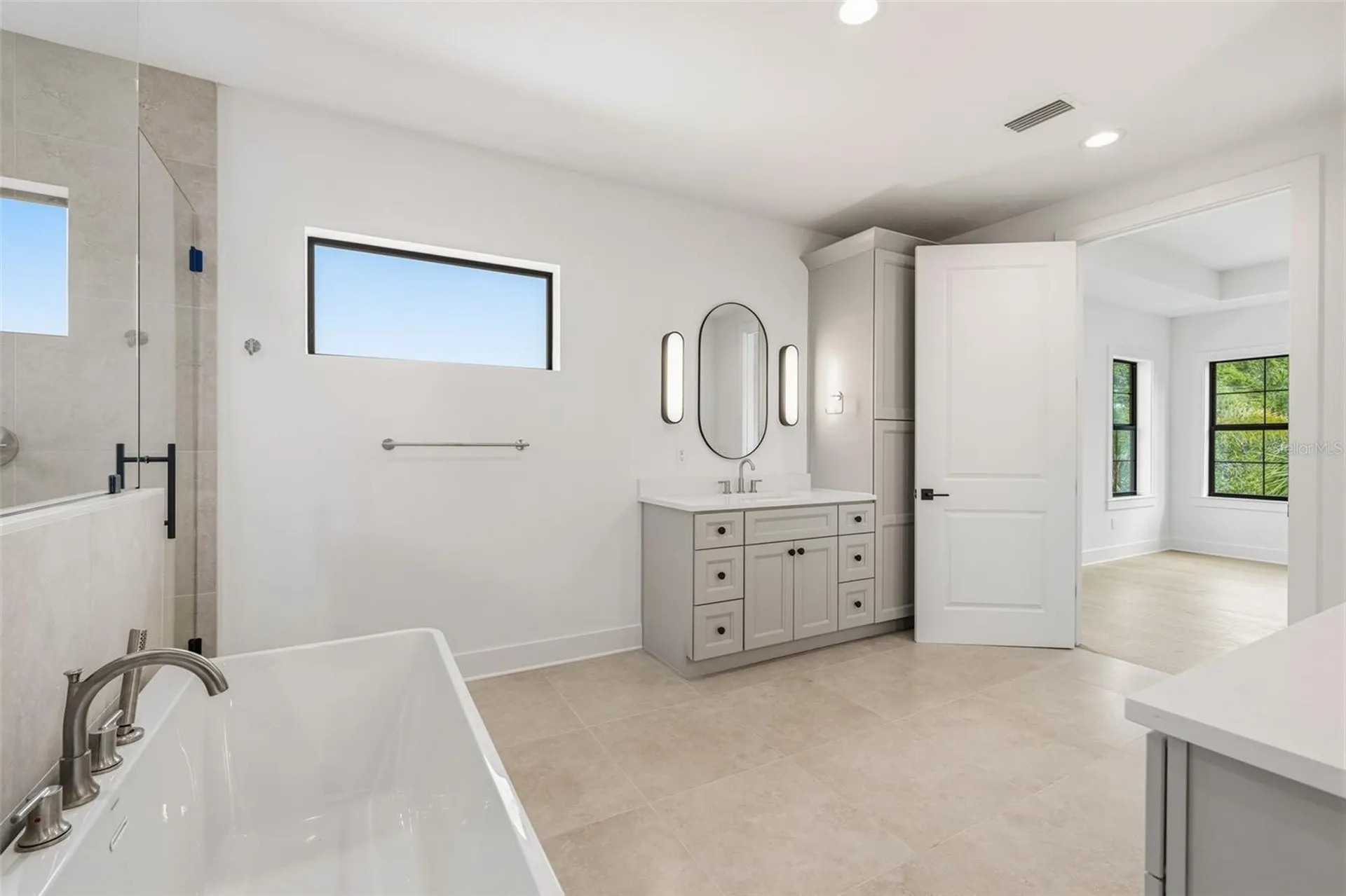 2936 W Rogers Avenue Tampa FL 33611