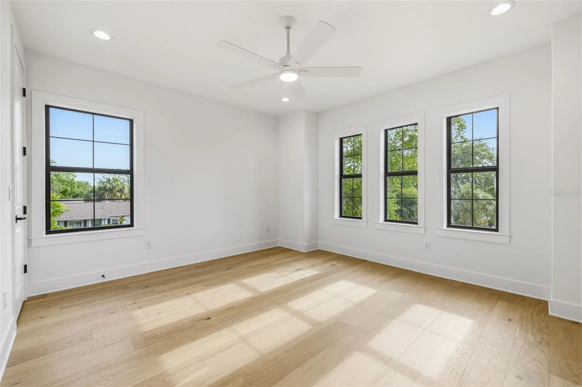2936 W Rogers Avenue Tampa FL 33611