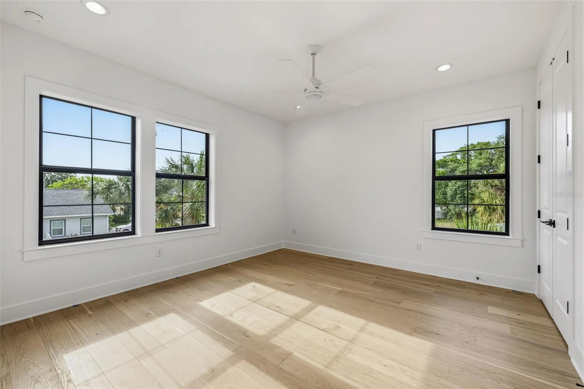 2936 W Rogers Avenue Tampa FL 33611