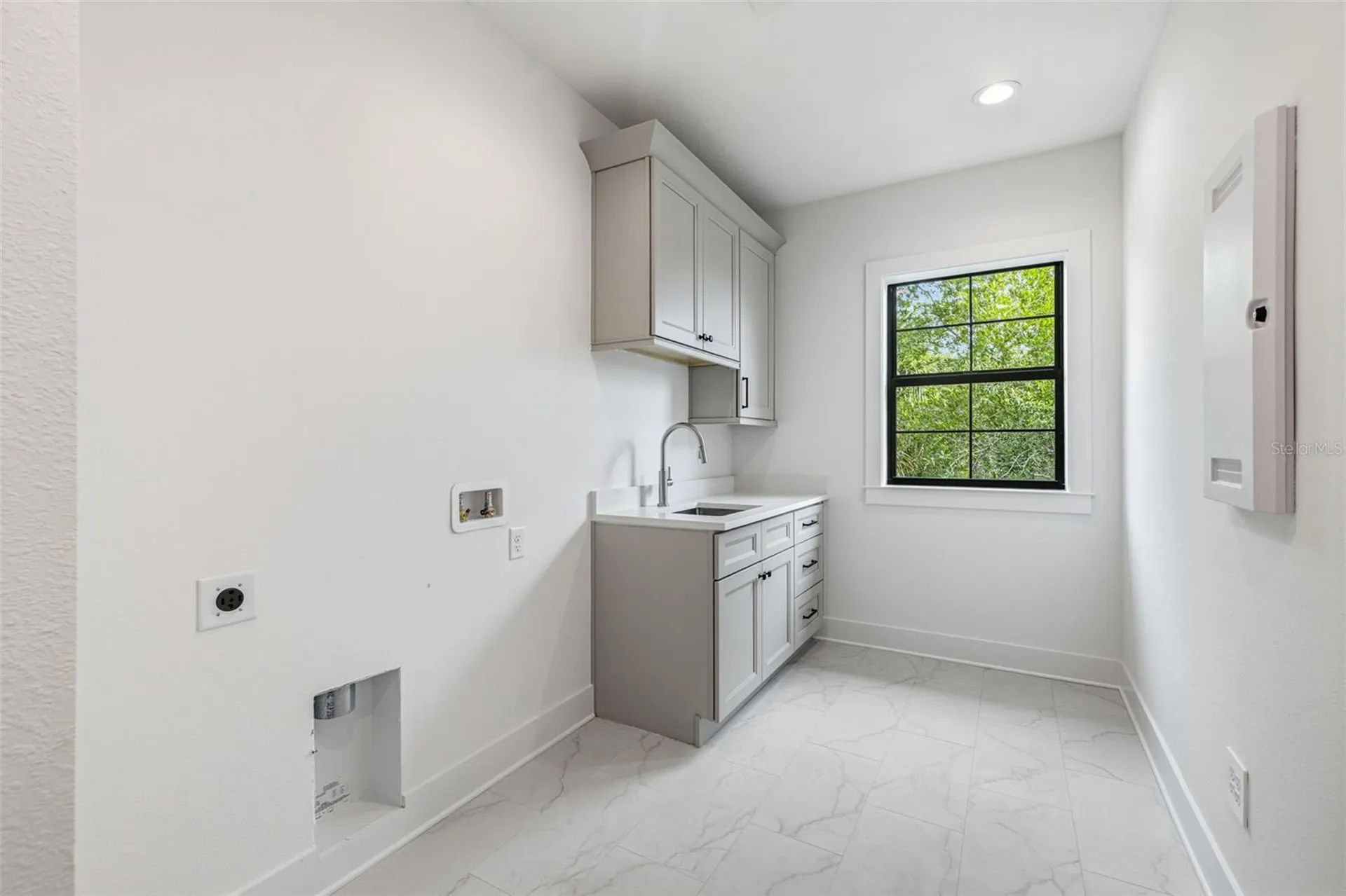 2936 W Rogers Avenue Tampa FL 33611