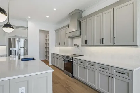 2936 W Rogers Avenue Tampa FL 33611